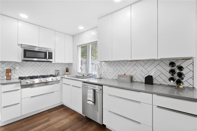 1665 Haley Drive, Washington Twp, OH 45458
