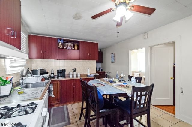 48 Cedarhurst Ave, Woodland Park, NJ 07424