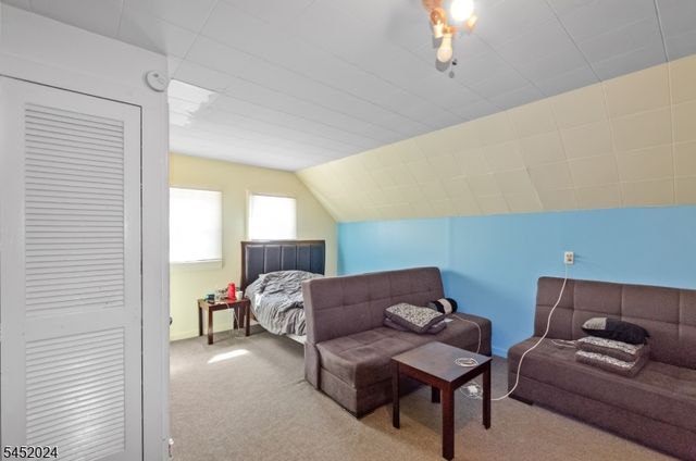 48 Cedarhurst Ave, Woodland Park, NJ 07424