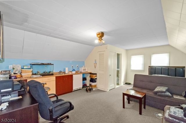48 Cedarhurst Ave, Woodland Park, NJ 07424