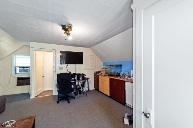48 Cedarhurst Ave, Woodland Park, NJ 07424