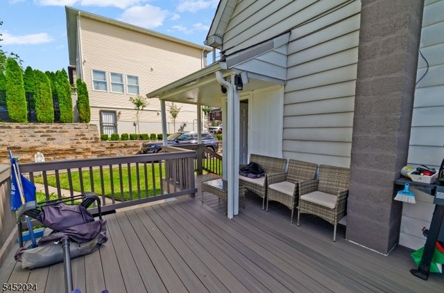 48 Cedarhurst Ave, Woodland Park, NJ 07424