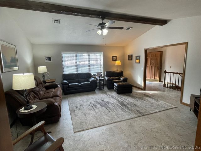 1511 Luker Lane, Sapulpa, OK 74066