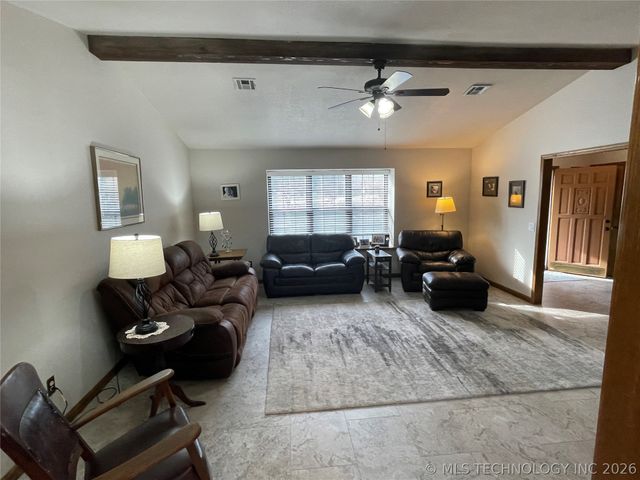 1511 Luker Lane, Sapulpa, OK 74066