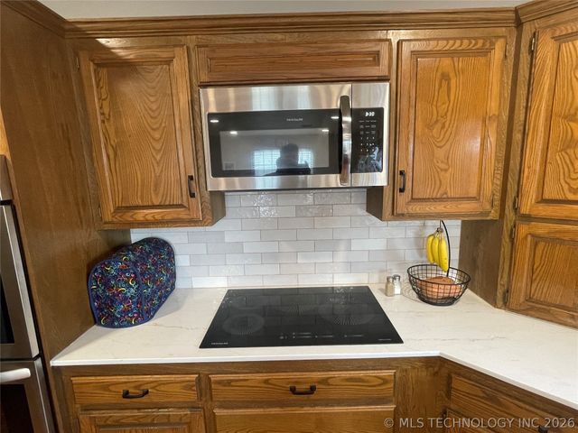 1511 Luker Lane, Sapulpa, OK 74066