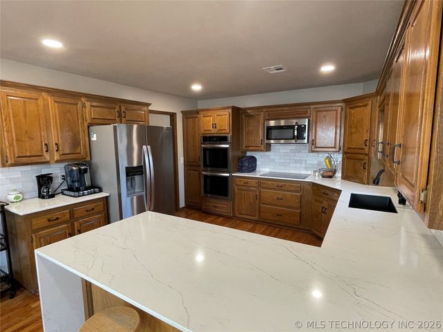 1511 Luker Lane, Sapulpa, OK 74066