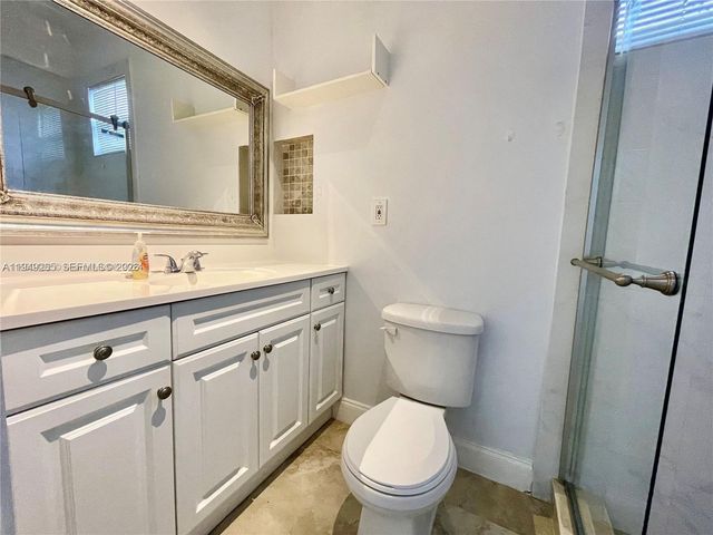 712 SW 5th Court 3, Hallandale Beach, FL 33009