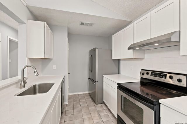 9140 Timber Path Unit 3705, San Antonio, TX 78250