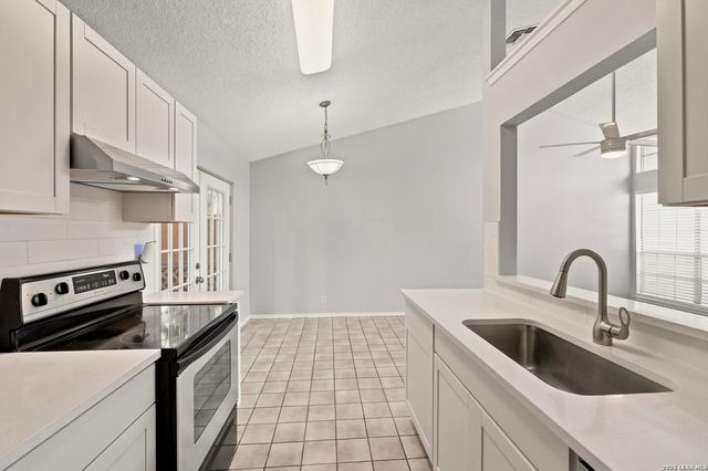9140 Timber Path Unit 3705, San Antonio, TX 78250