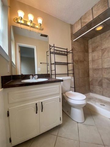 644 Howard Court, Edmond, OK 73003