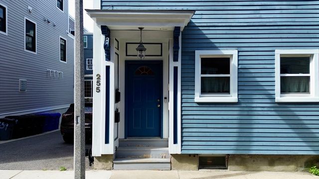 255 Gold St 2, Boston, MA 02127