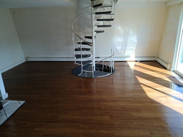 44 Valley Rd, Lynn, MA 01902