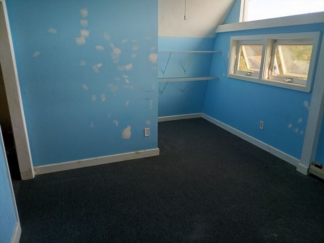 44 Valley Rd, Lynn, MA 01902