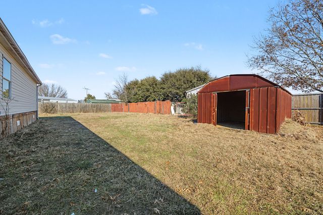 404 Kaci Jo Drive, Mabank, TX 75147