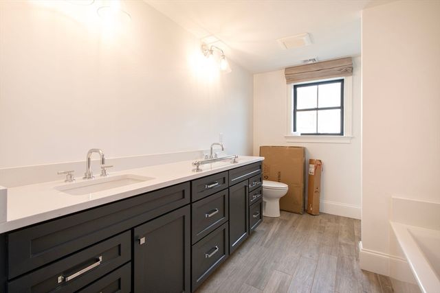 37 Richards Rd A, Hull, MA 02045