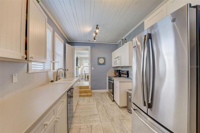 2101 HILL STREET, New Smyrna Beach, FL 32169