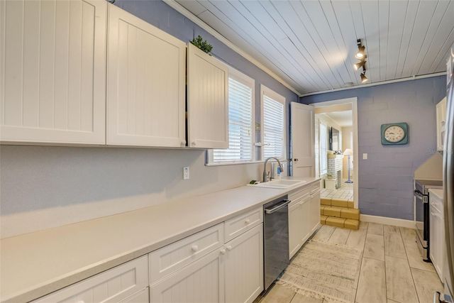 2101 HILL STREET, New Smyrna Beach, FL 32169