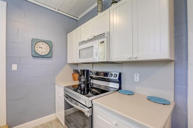 2101 HILL STREET, New Smyrna Beach, FL 32169