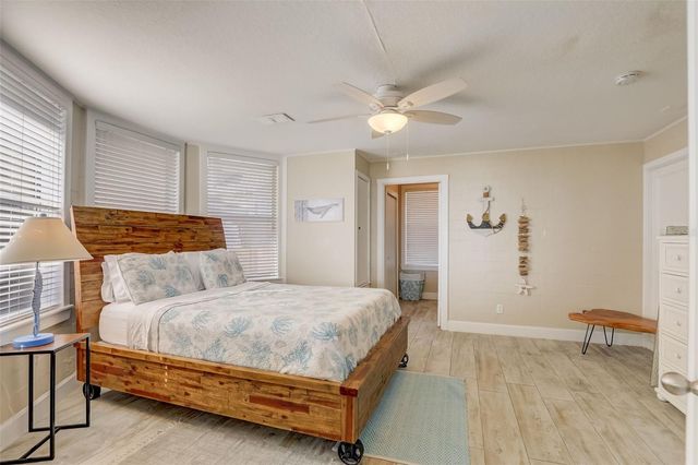 2101 HILL STREET, New Smyrna Beach, FL 32169