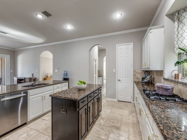5198 Navajo Drive, Frisco, TX 75034