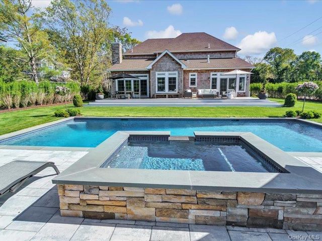 17 Adam Lane, Westhampton Beach, NY 11978