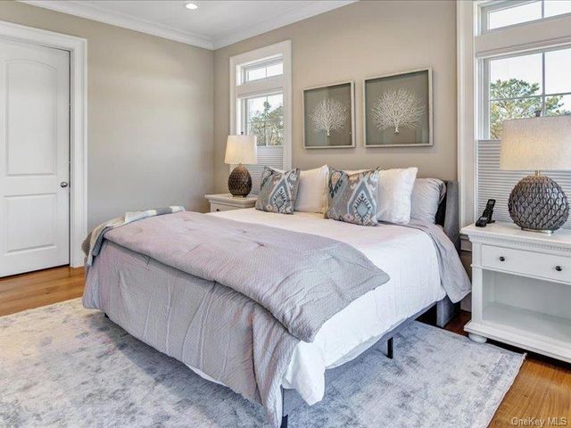 17 Adam Lane, Westhampton Beach, NY 11978