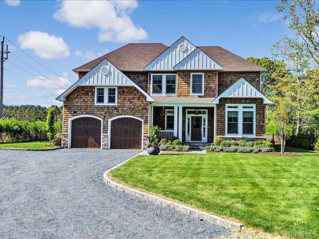 17 Adam Lane, Westhampton Beach, NY 11978