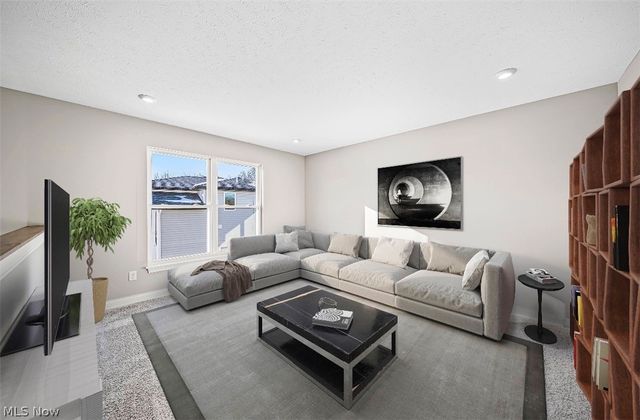 9147 Dove Lane, Mentor, OH 44060