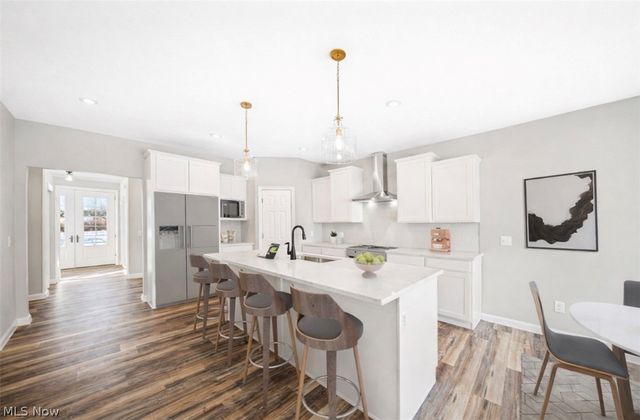 9147 Dove Lane, Mentor, OH 44060