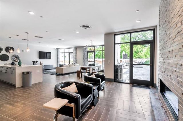775 Juniper NE Street 422, Atlanta, GA 30308