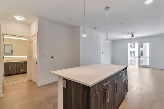 775 Juniper NE Street 422, Atlanta, GA 30308