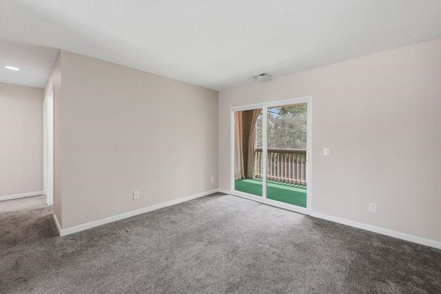 300 Myrtle Greens Dr Apt F, Conway, SC 29526