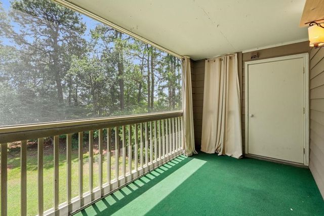 300 Myrtle Greens Dr Apt F, Conway, SC 29526