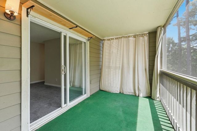 300 Myrtle Greens Dr Apt F, Conway, SC 29526