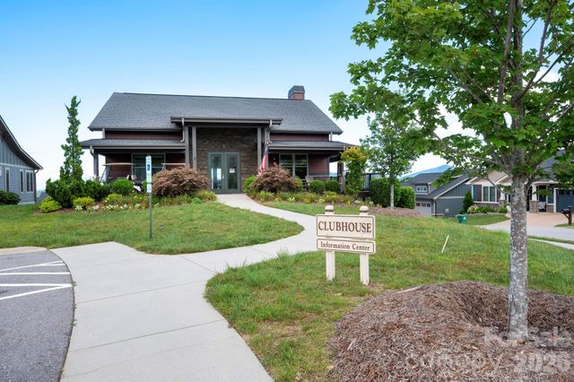 16 Britton Knoll Pass, Arden, NC 28704