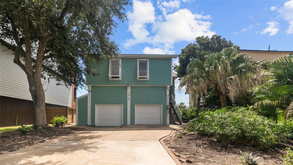 1315 23rd Street, San Leon, TX 77539