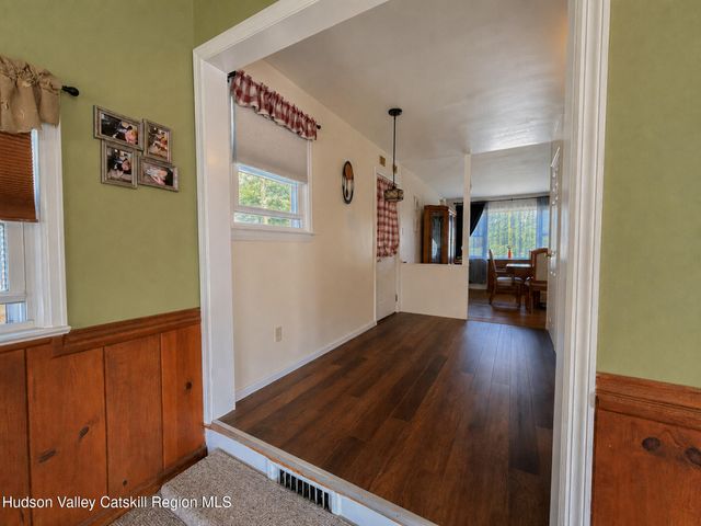 2540 Putnam Street, Schenectady, NY 12304