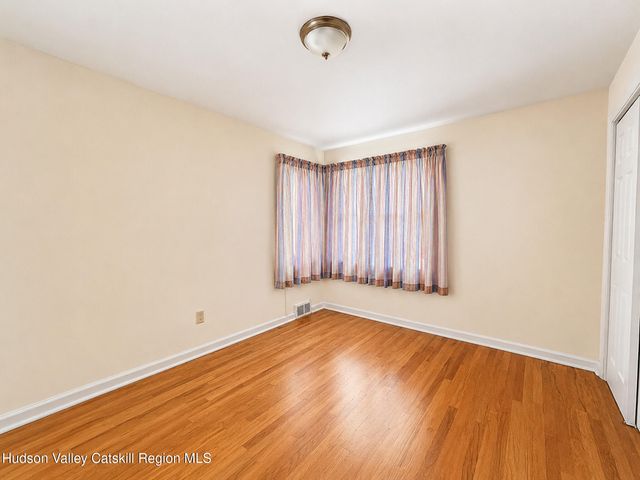 2540 Putnam Street, Schenectady, NY 12304