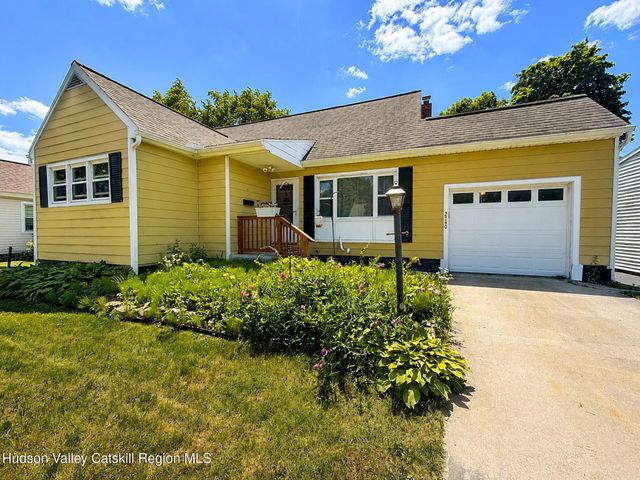 2540 Putnam Street, Schenectady, NY 12304