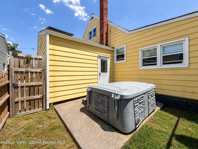 2540 Putnam Street, Schenectady, NY 12304
