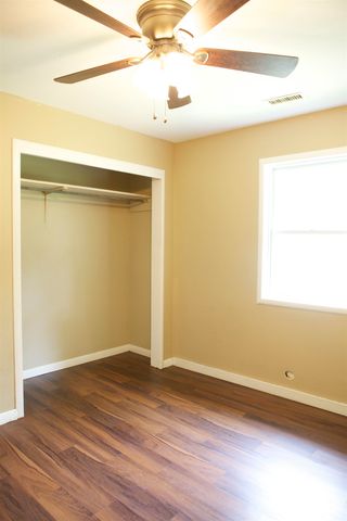 213 S Poplar St, Douglass, KS 67039