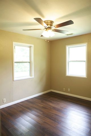 213 S Poplar St, Douglass, KS 67039