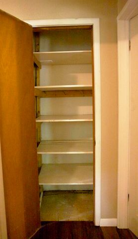 213 S Poplar St, Douglass, KS 67039