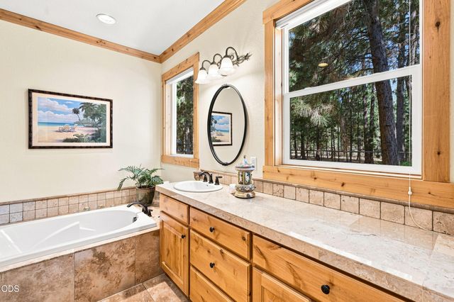 52073 White Fir, La Pine, OR 97739