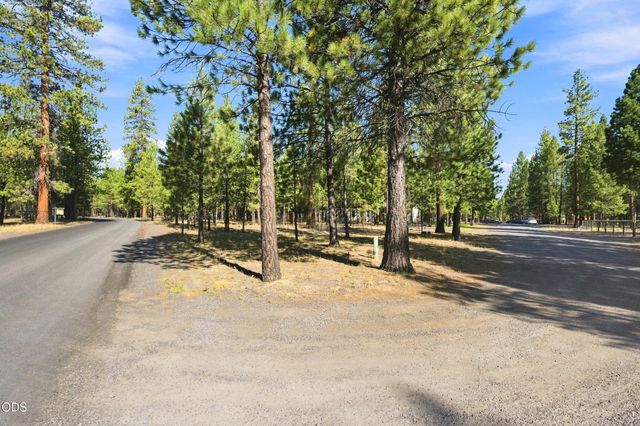 52073 White Fir, La Pine, OR 97739