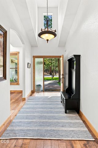 52073 White Fir, La Pine, OR 97739