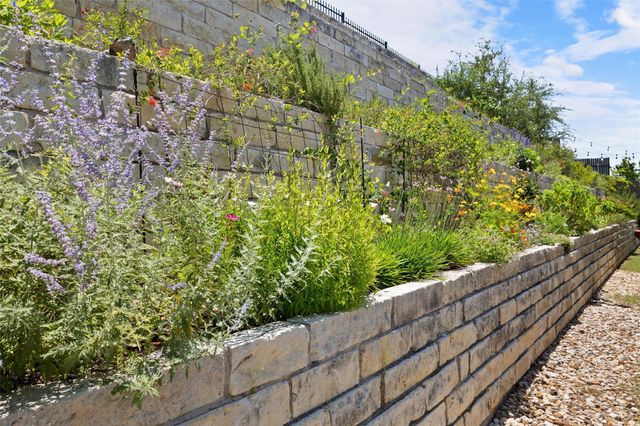 140 Stoney Point RD, Austin, TX 78737
