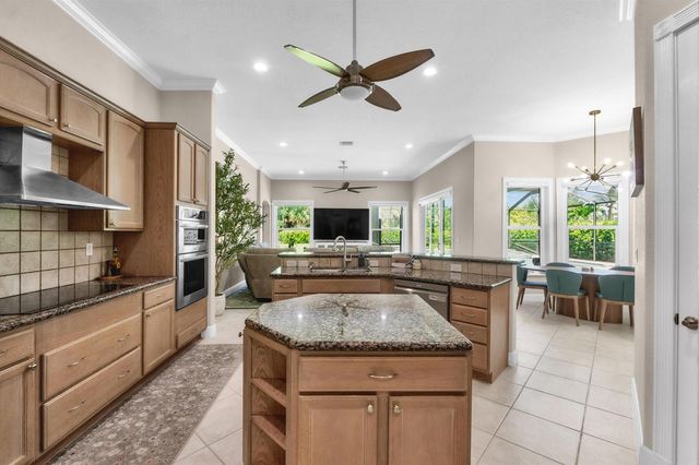 5730 NW 66th Way, Parkland, FL 33067