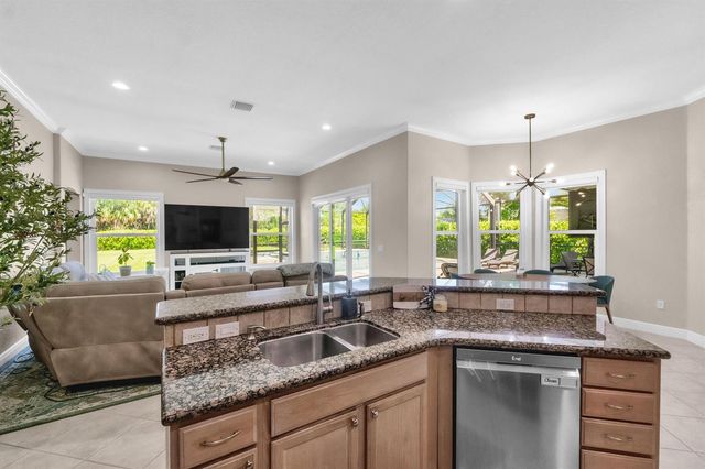 5730 NW 66th Way, Parkland, FL 33067