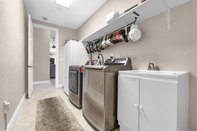5730 NW 66th Way, Parkland, FL 33067